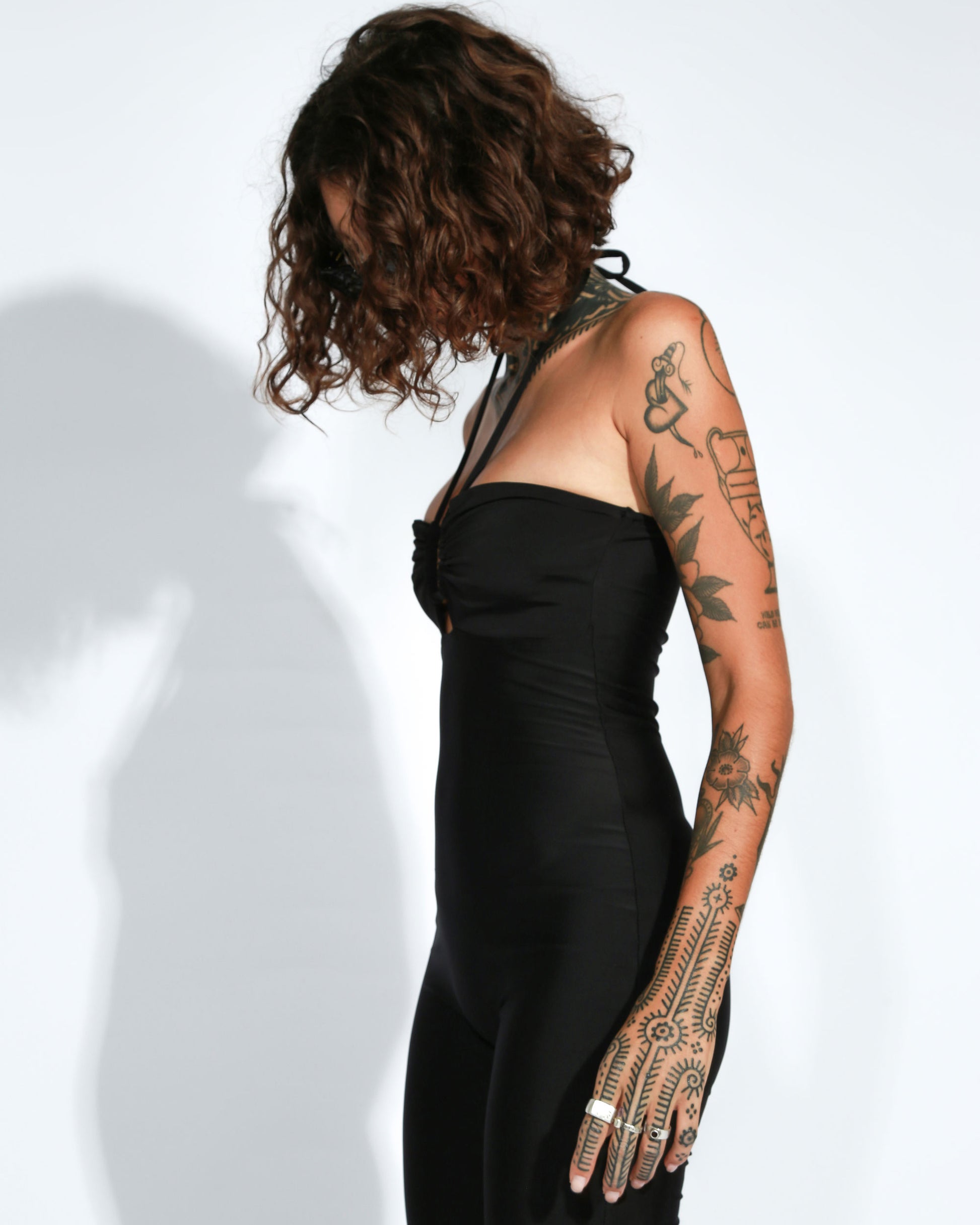 BLACK FITTED JUMPSUIT