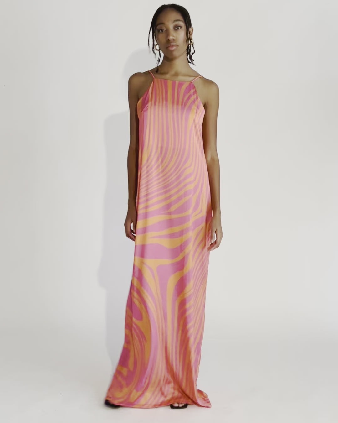 HALTER NECK MAXI DRESS